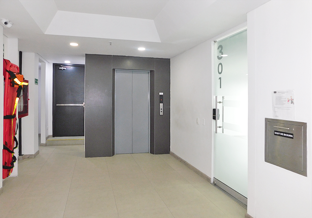 Oficina En Arriendo - La Castellana, Bogotá