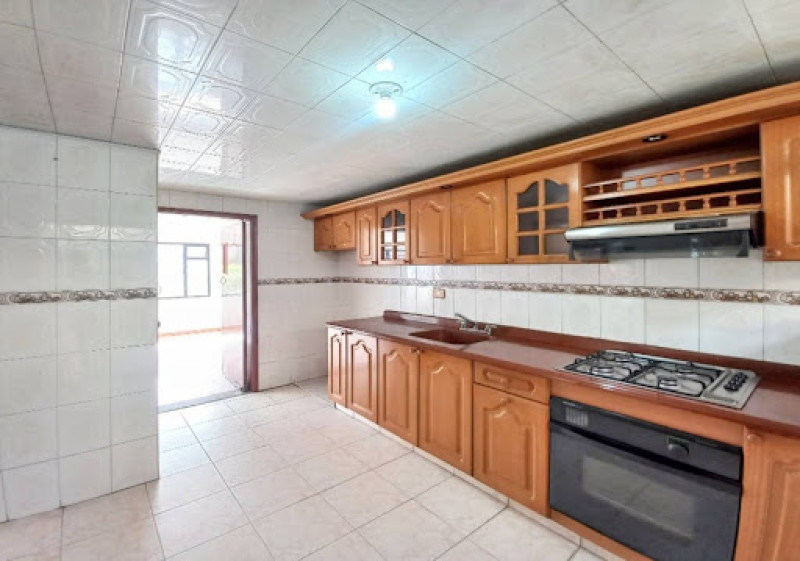 Casa - Apartamento(S) En Venta - Normandía, Bogotá