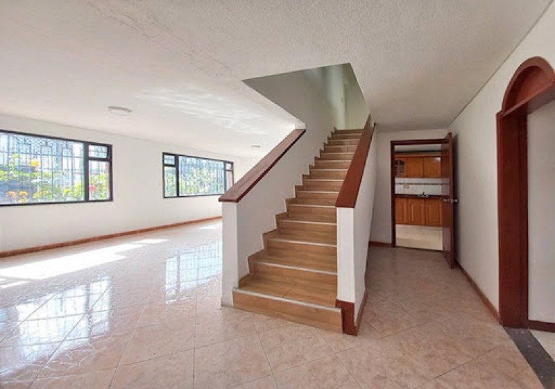 Casa - Apartamento(S) En Venta - Normandía, Bogotá