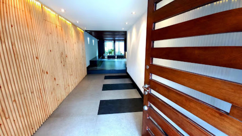 Comercial (Casa Para Comercio) En Arriendo - Santa Paula, Bogotá