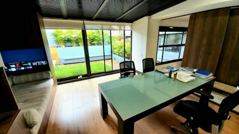 Comercial (Casa Para Comercio) En Arriendo - Santa Paula, Bogotá