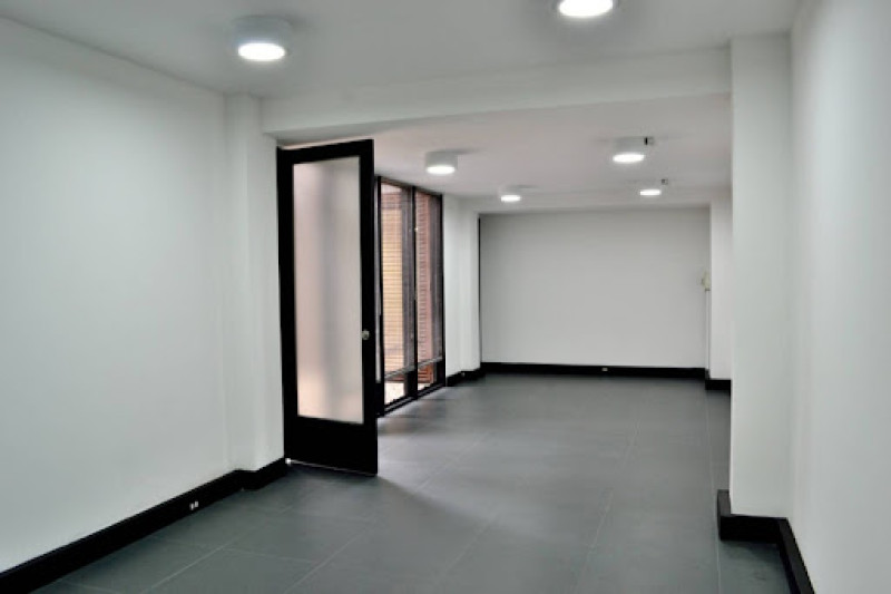 Comercial (Casa Para Comercio) En Arriendo - Santa Paula, Bogotá
