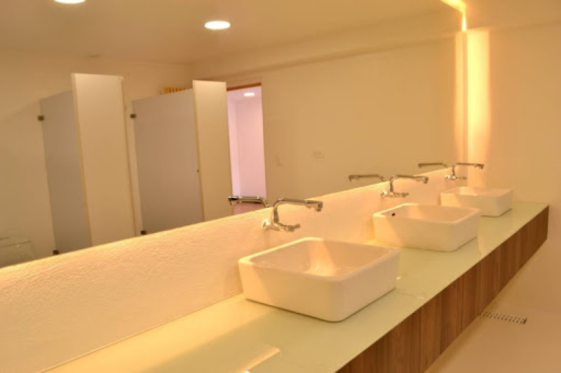 Comercial (Casa Para Comercio) En Arriendo - Santa Paula, Bogotá