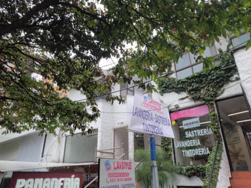 Local En Arriendo - Santa Barbara, Bogotá