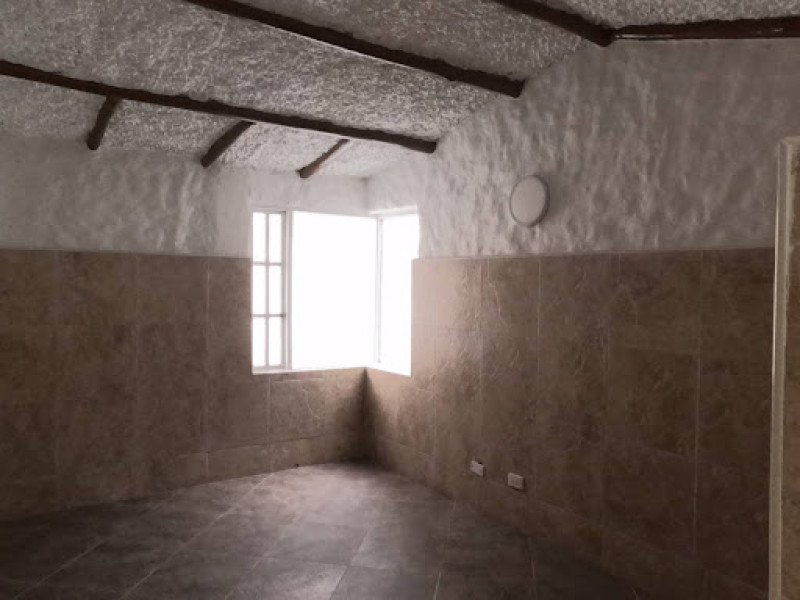Local En Arriendo - Santa Barbara, Bogotá