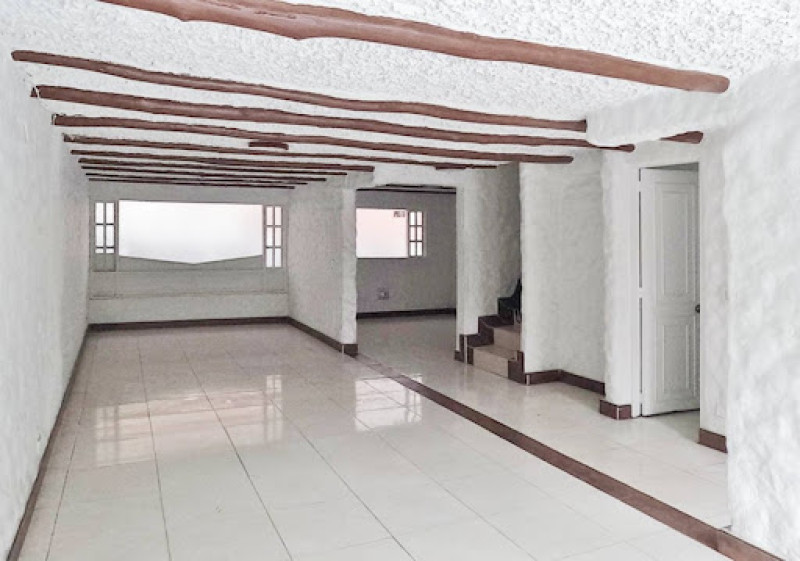 Local En Arriendo - Bella Suiza, Bogotá