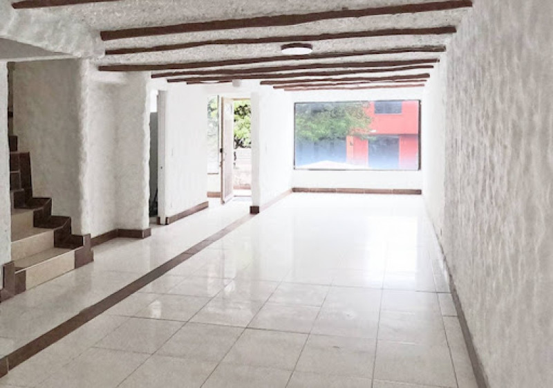Local En Arriendo - Bella Suiza, Bogotá
