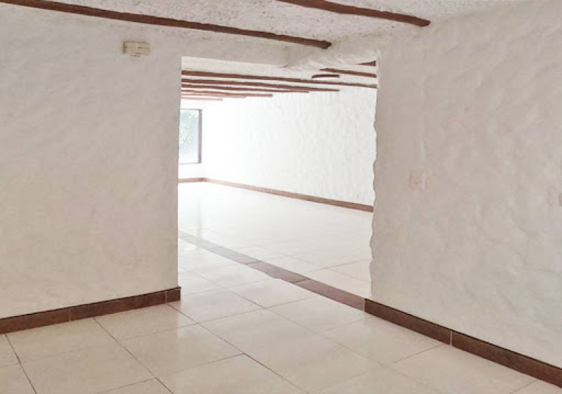 Local En Arriendo - Bella Suiza, Bogotá