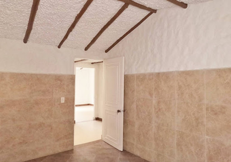 Local En Arriendo - Bella Suiza, Bogotá