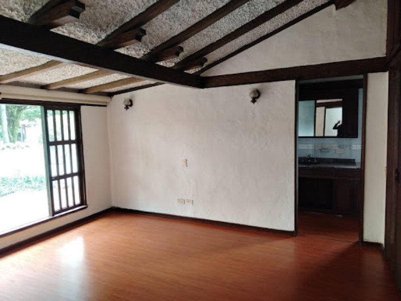 Casa - Apartamento(S) En Arriendo - Niza Ix, Bogotá