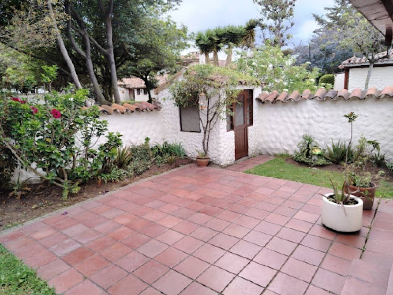 Casa - Apartamento(S) En Arriendo - Niza Ix, Bogotá