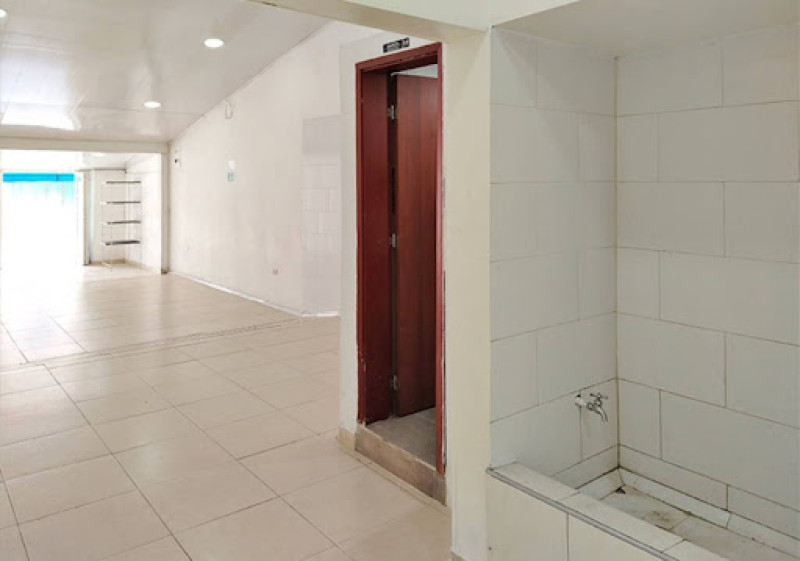 Local En Arriendo - Modelia Occidental, Bogotá