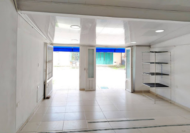 Local En Arriendo - Modelia Occidental, Bogotá