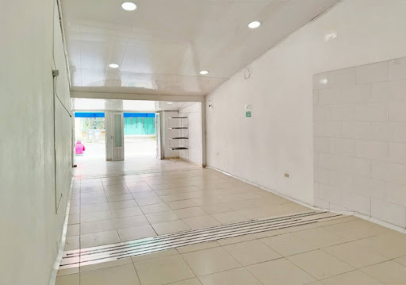 Local En Arriendo - Modelia Occidental, Bogotá