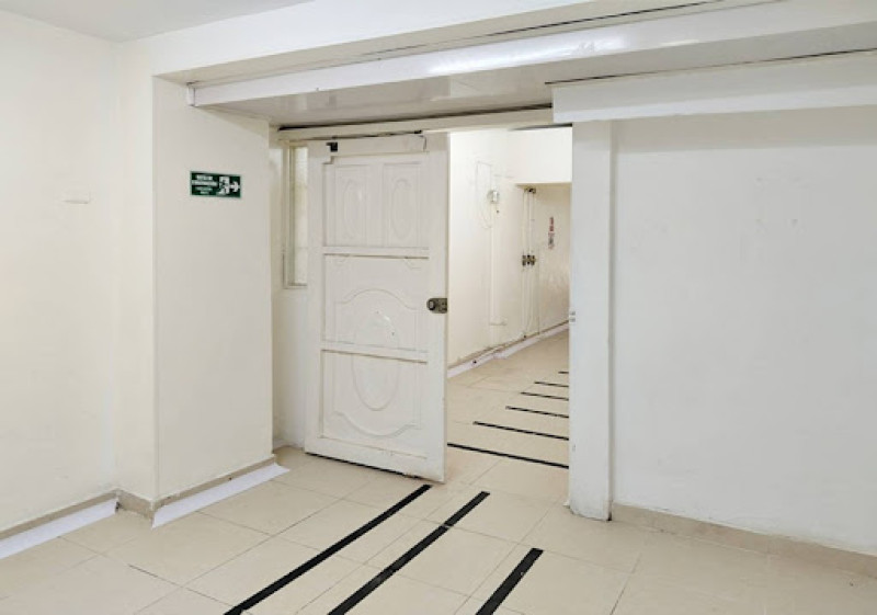 Local En Arriendo - Modelia Occidental, Bogotá
