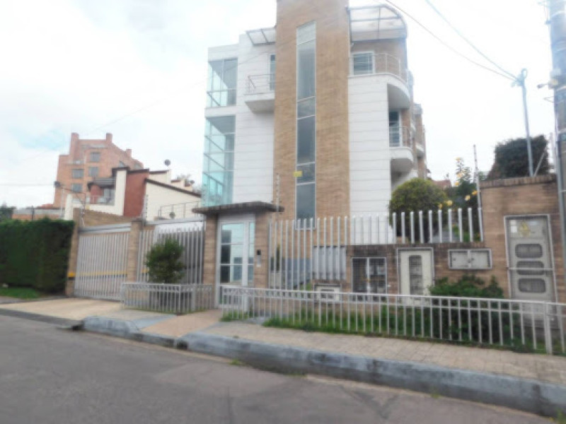 Casa - Apartamento(S) En Arriendo - Sotileza, Bogotá