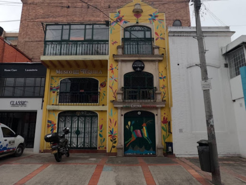 Comercial (Casa Para Comercio) En Arriendo - El Refugio, Bogotá