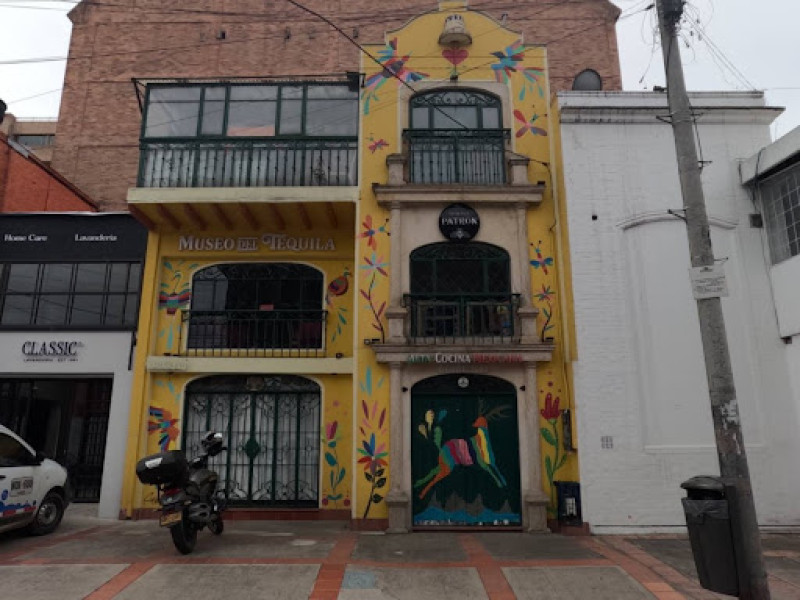 Comercial (Casa Para Comercio) En Arriendo - El Refugio, Bogotá