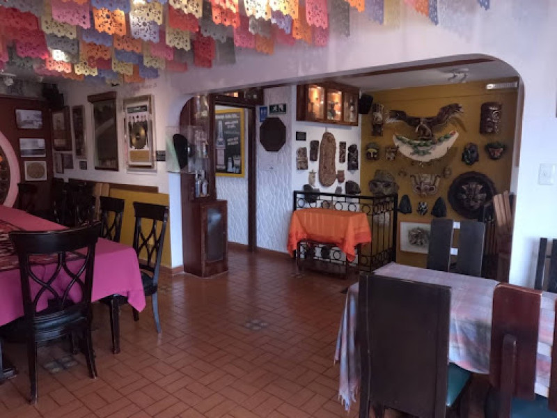 Comercial (Casa Para Comercio) En Arriendo - El Refugio, Bogotá