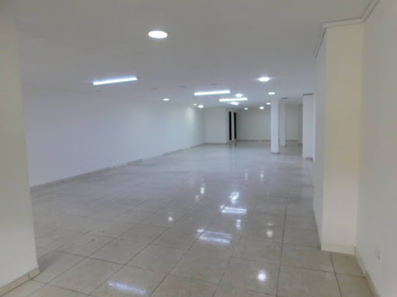 Local En Arriendo - Santa Isabel, Bogotá