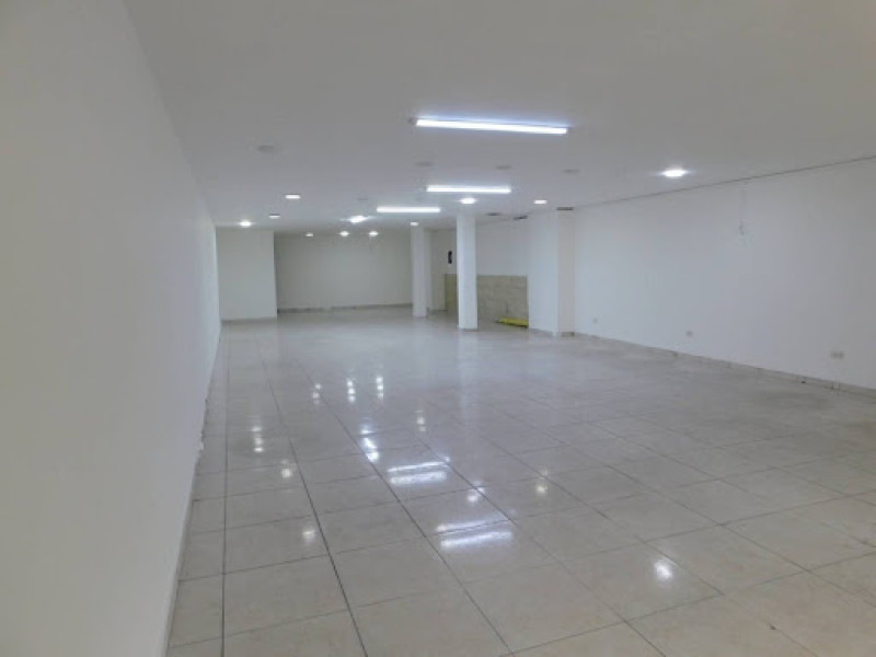 Local En Arriendo - Santa Isabel, Bogotá