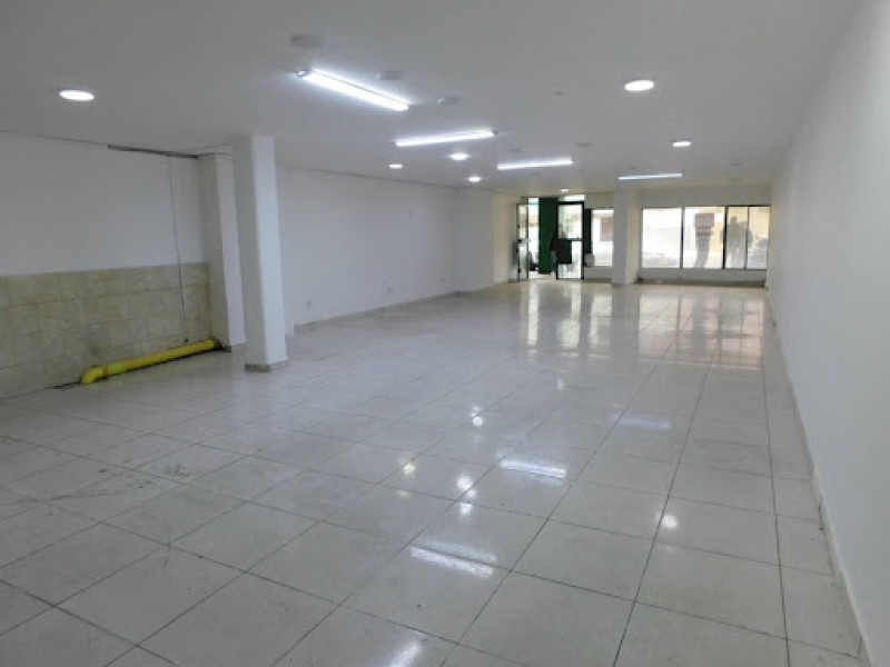 Local En Arriendo - Santa Isabel, Bogotá
