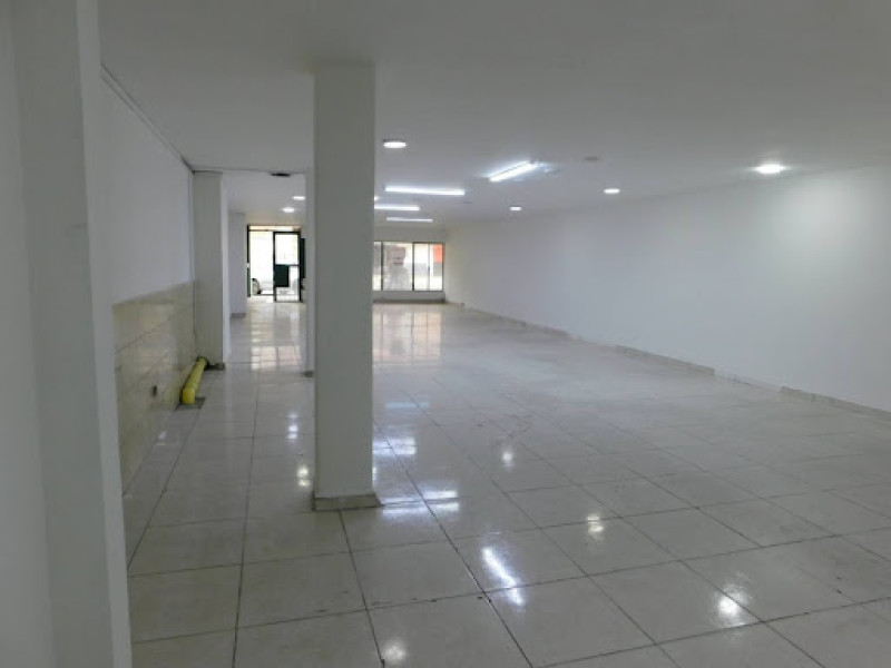 Local En Arriendo - Santa Isabel, Bogotá