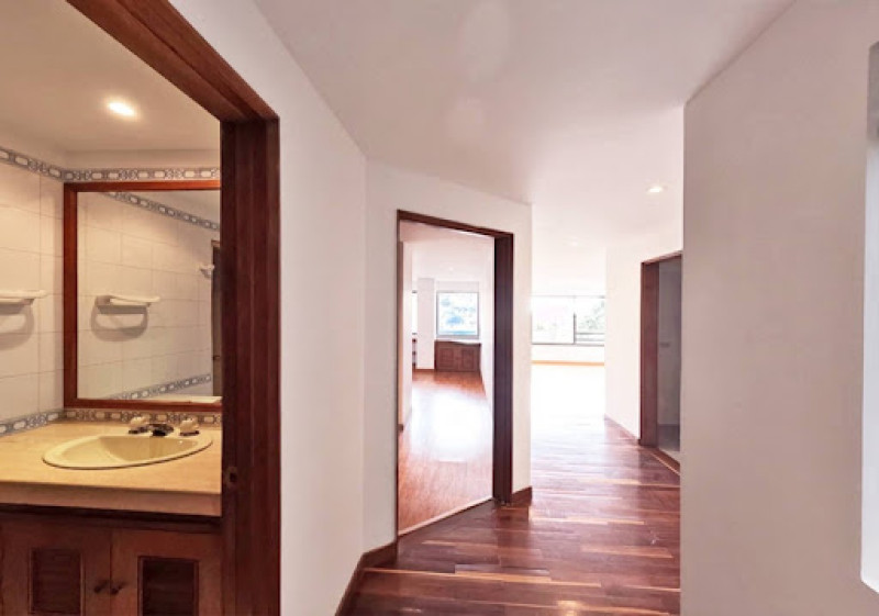 Apartamento En Venta - Los Rosales, Bogotá