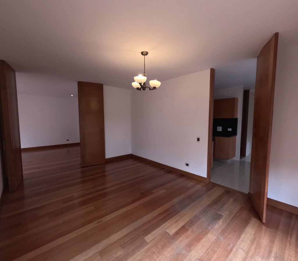 Apartamento En Arriendo - Chicó Reservado, Bogotá