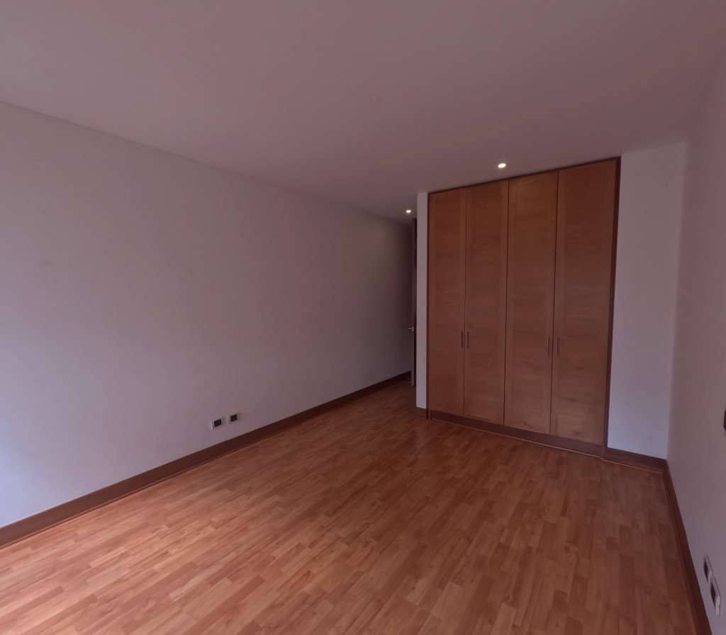 Apartamento En Arriendo - Chicó Reservado, Bogotá