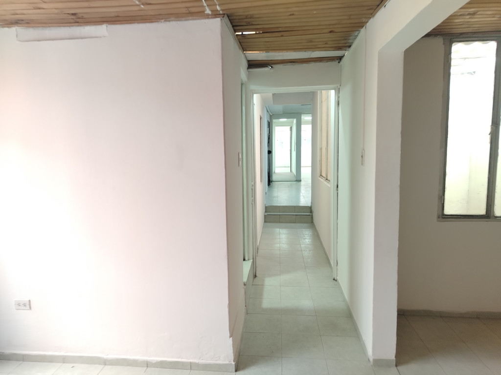 Oficina En Arriendo - Rincon De Venecia, Bogotá