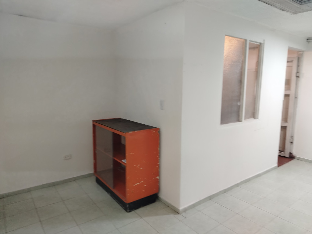 Oficina En Arriendo - Rincon De Venecia, Bogotá