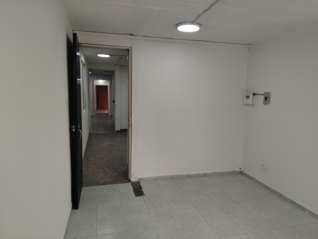 Oficina En Arriendo - Rincon De Venecia, Bogotá