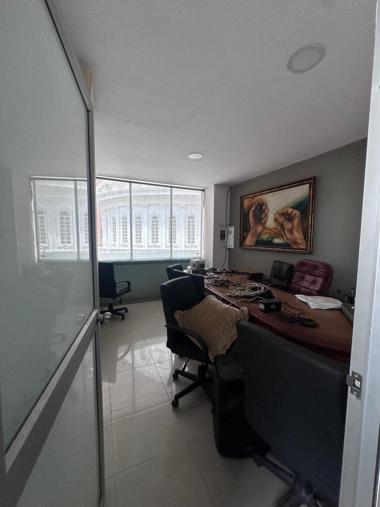 Oficina EN ARRIENDO EN El Limonar, código: 10272617 - 5