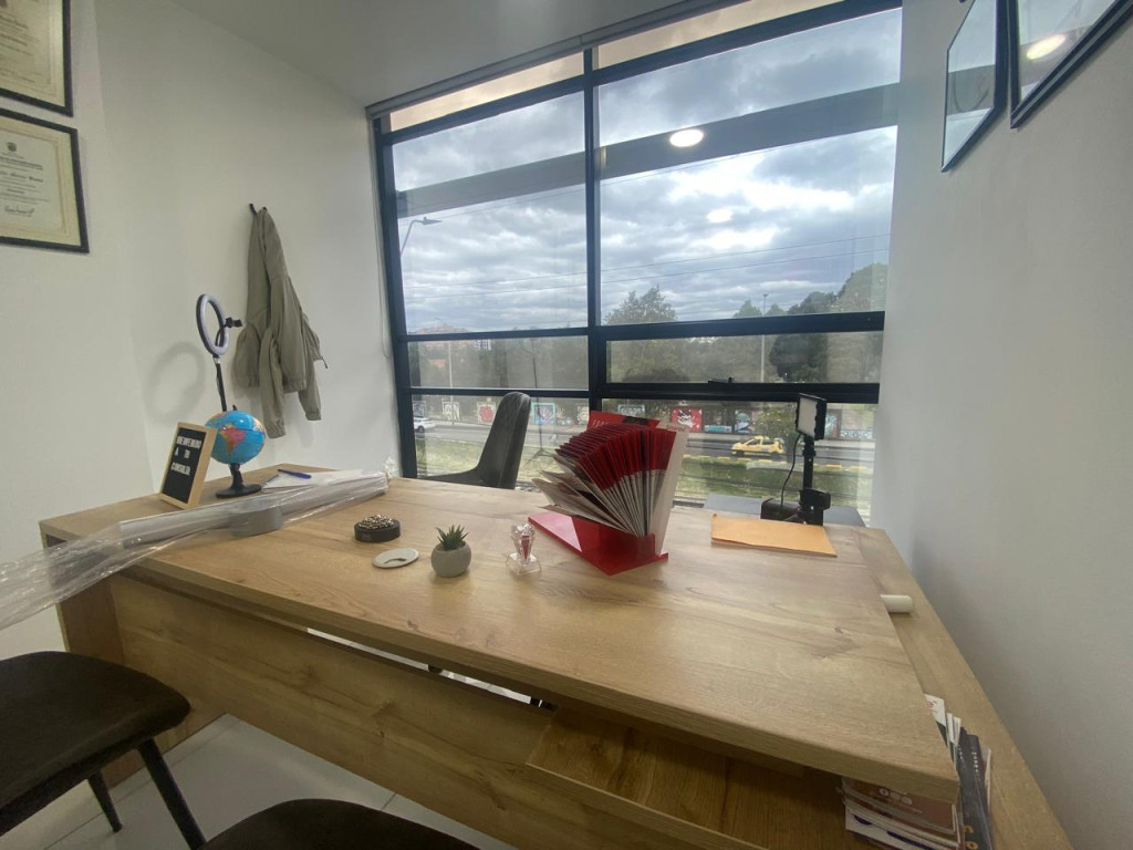 Consultorio EN VENTA EN Bella Suiza, código: 10233810 - 9