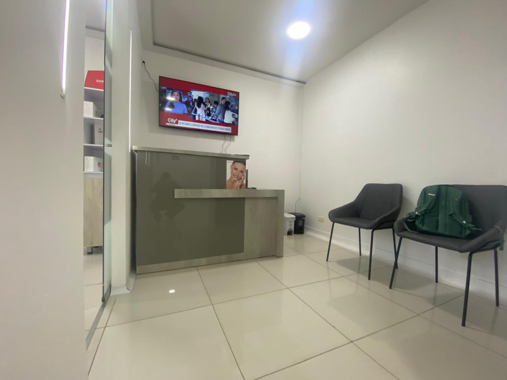 Consultorio EN VENTA EN Bella Suiza, código: 10233810 - 17