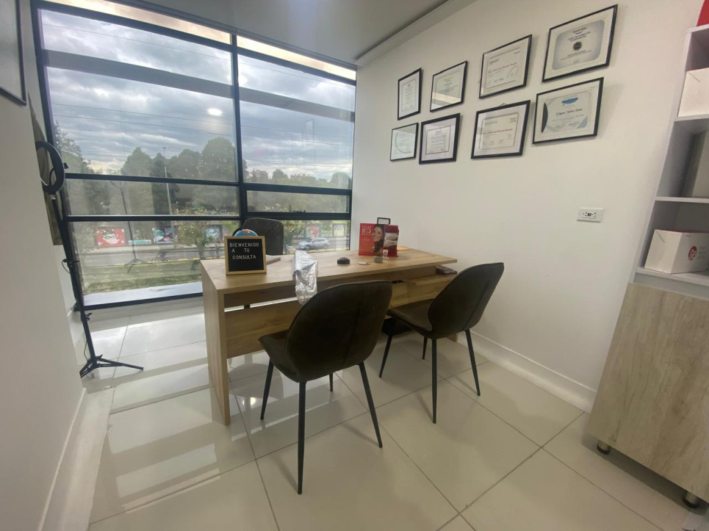 Consultorio EN VENTA EN Bella Suiza, código: 10233810 - 8