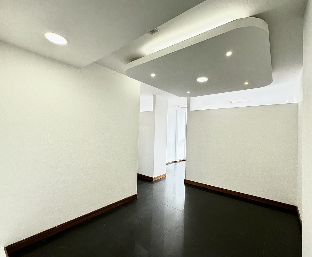 Oficina EN VENTA EN Colina Campestre I Y II  Etapa, código: 10299739 - 3
