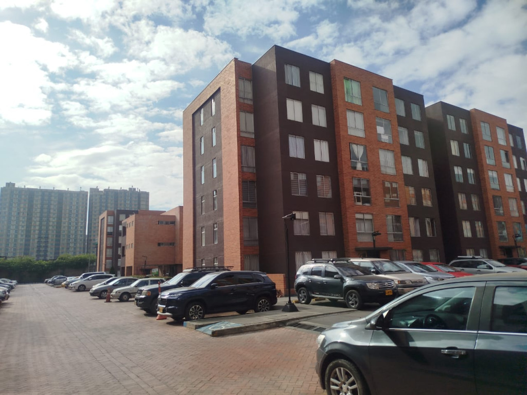 APARTAMENTO Calle 10 B #86 -81, Castilla, Bogotá en Castilla