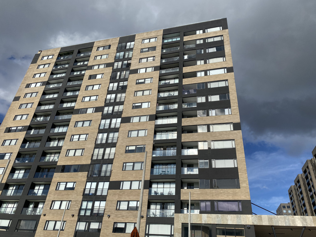 Apartamento en arriendo, código 95078