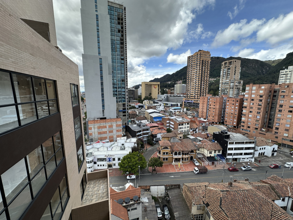 Apartaestudio en arriendo, código 95108
