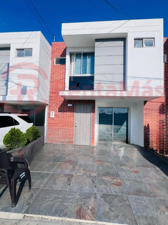 Casa EN VENTA EN LOS PATIOS - LA FLORESTA - CONJUNTO MONTEALINA, código: 10312374 - 0