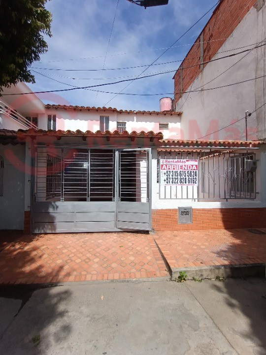 CASA NIZA - URB SANTA ELENA - CALLE 20 N # 15 BE -9 ( LLAVE RENTAMAS), NIZA - URB SANTA ELENA, Cúcuta