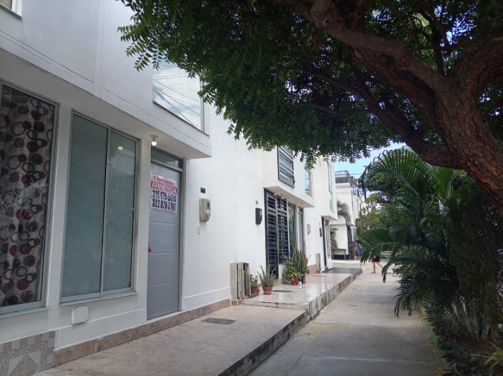 CASA av 1 # 16-10 casa i4 conjuntocerrado laureles 2, Lomitas, Lomitas Del Trapiche, Cúcuta