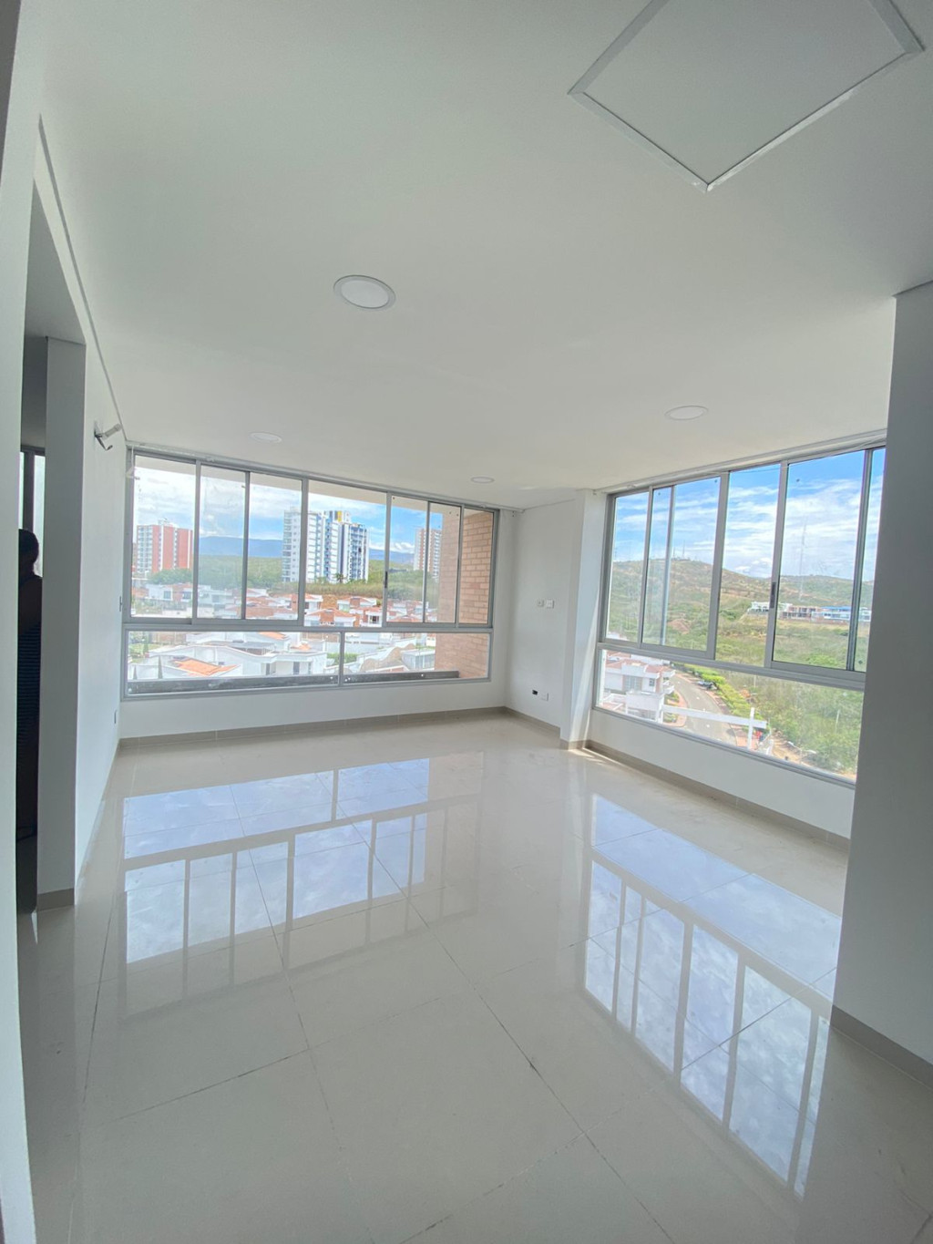 Apartamento EN VENTA EN La Floresta, código: 1069698 - 0