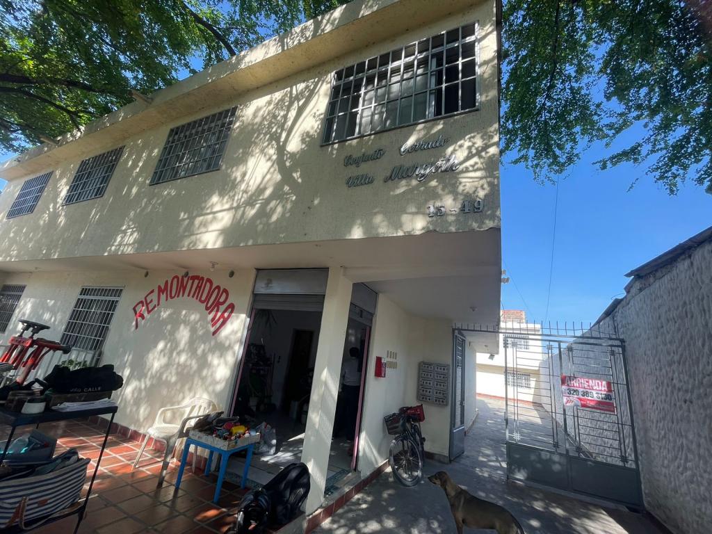 Aeropuerto \ APARTAMENTO -