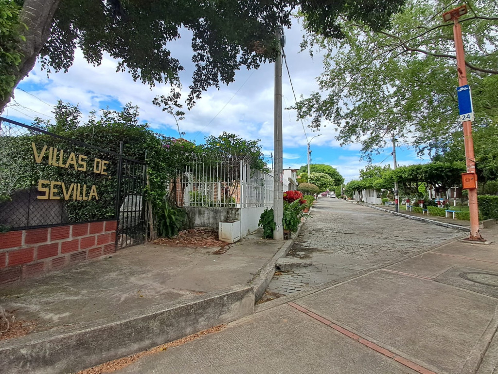 3237164