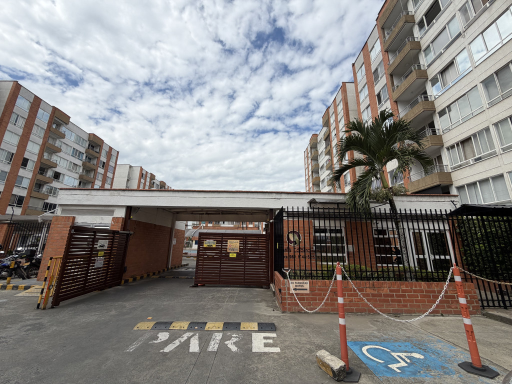 APARTAMENTO CARRERA 98 B # 48 - 52, Valle Del Lili, Cali