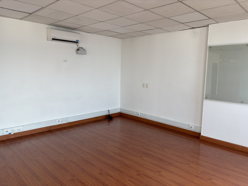 Oficina EN ARRIENDO EN Chico Norte, código: 10225113 - 7