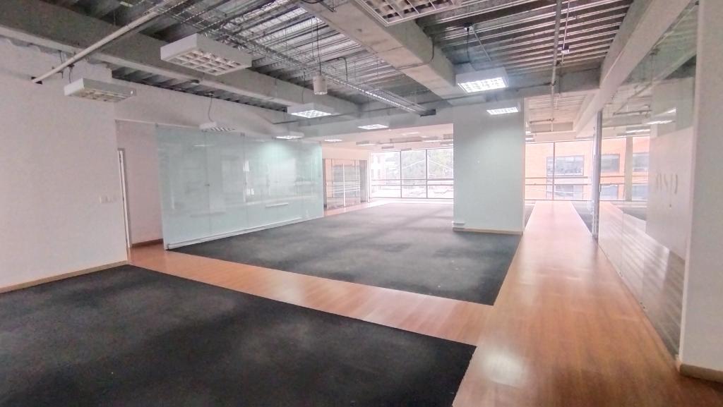 Oficina EN ARRIENDO EN Chico Norte, código: 1089844 - 6